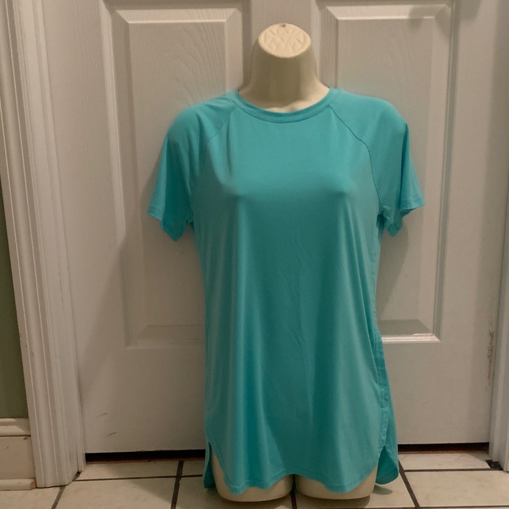 Tek Gear Lightweight Short Sleeve Top in Aqua